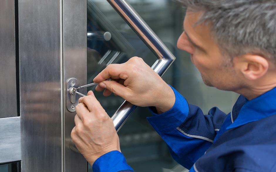 comment ouvrir une porte bloquée Paris 13